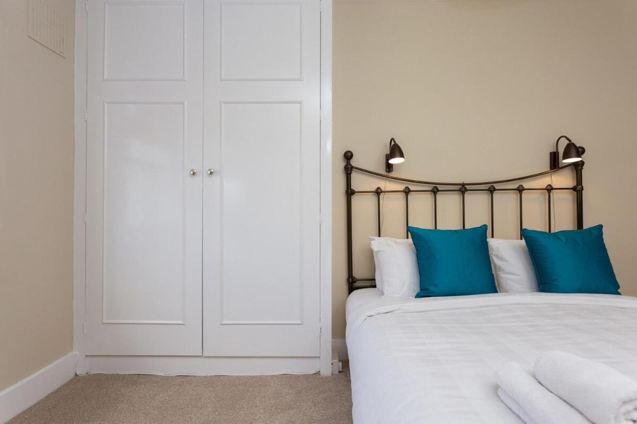 Quaint 2 Bedroom Flat - 9 Minutes Walk To Vauxhall Tube ロンドン エクステリア 写真