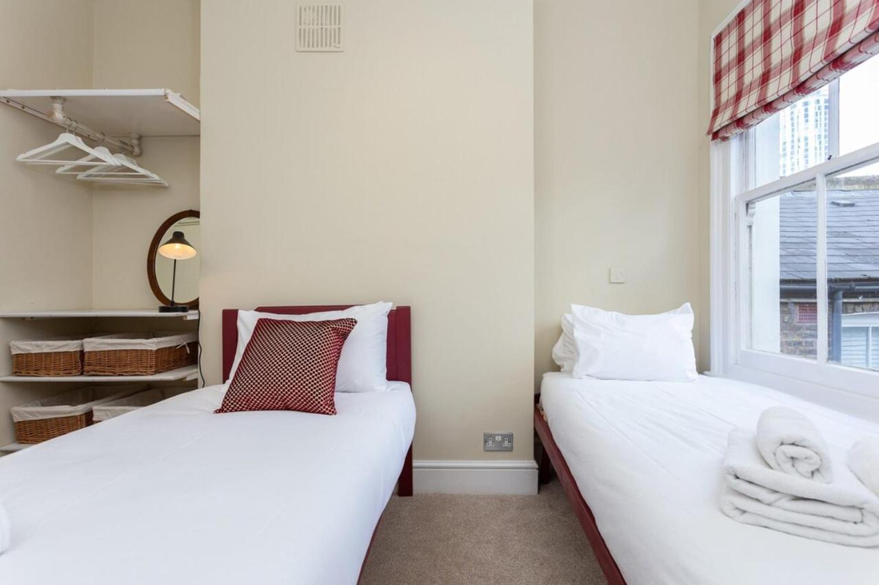 Quaint 2 Bedroom Flat - 9 Minutes Walk To Vauxhall Tube ロンドン エクステリア 写真