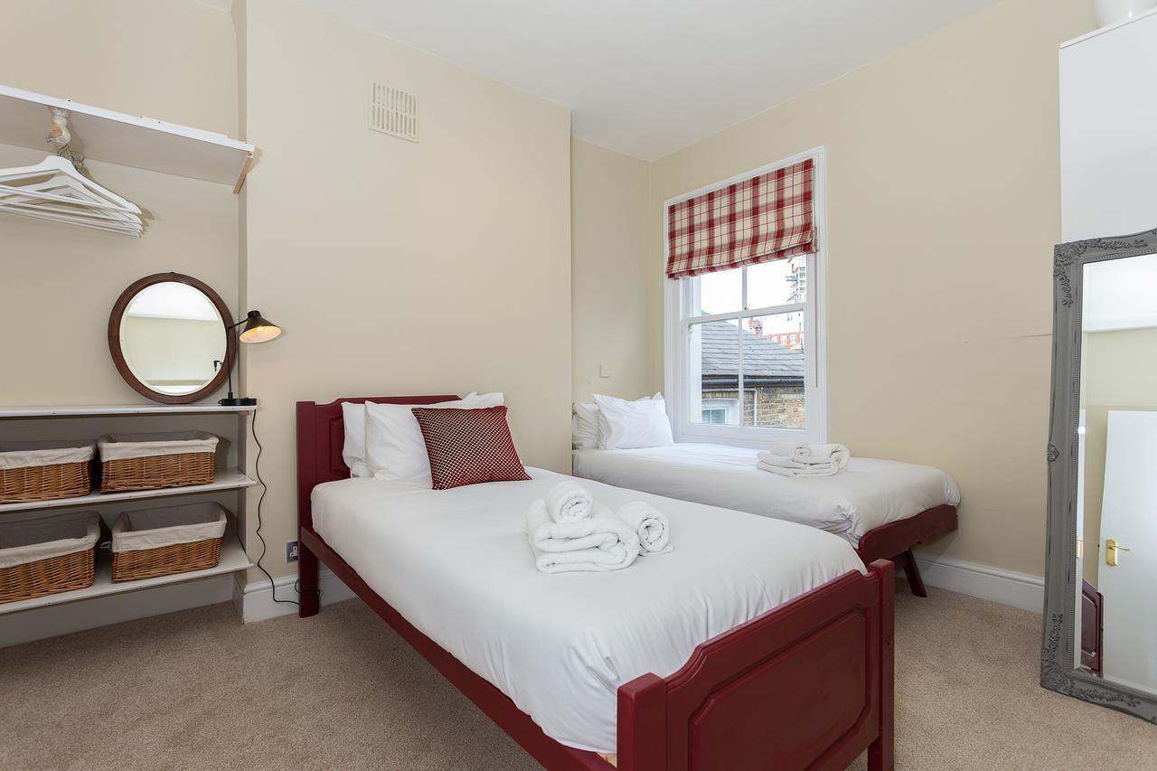 Quaint 2 Bedroom Flat - 9 Minutes Walk To Vauxhall Tube ロンドン エクステリア 写真